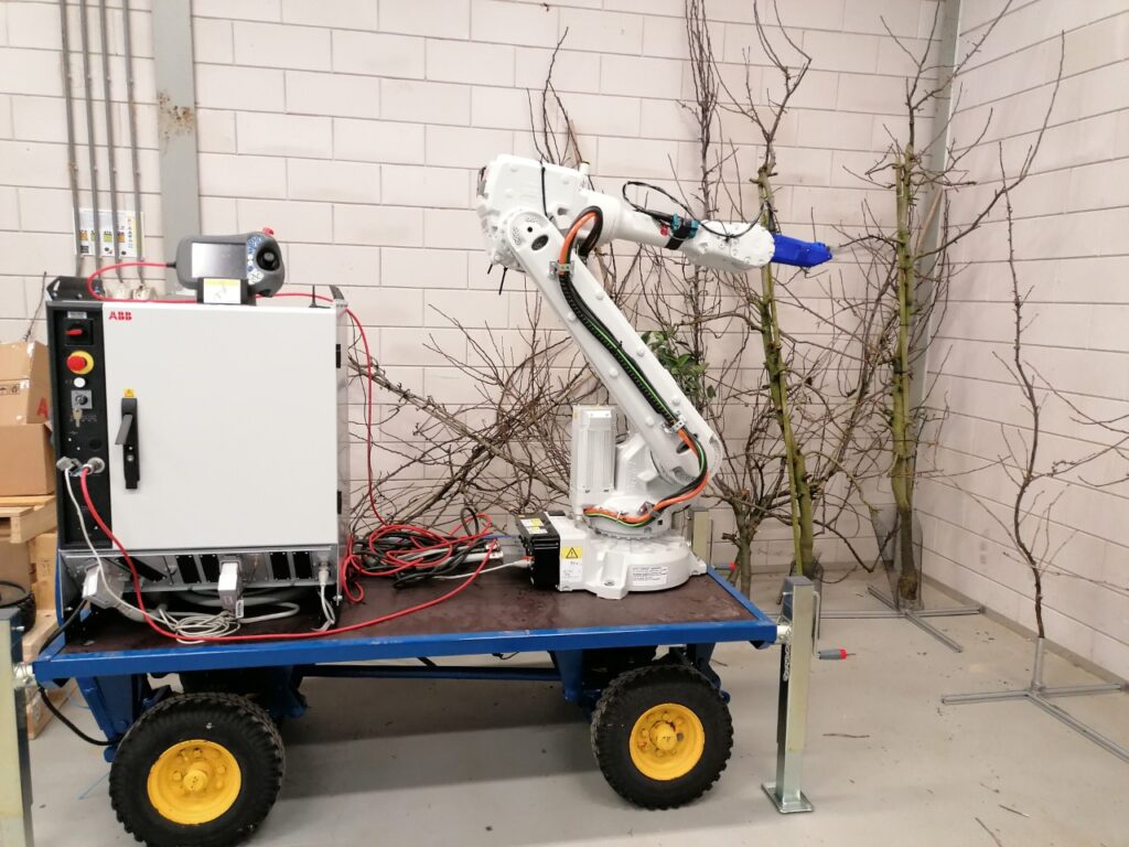 2022 Foto testopstelling van MF robot Foto WUR